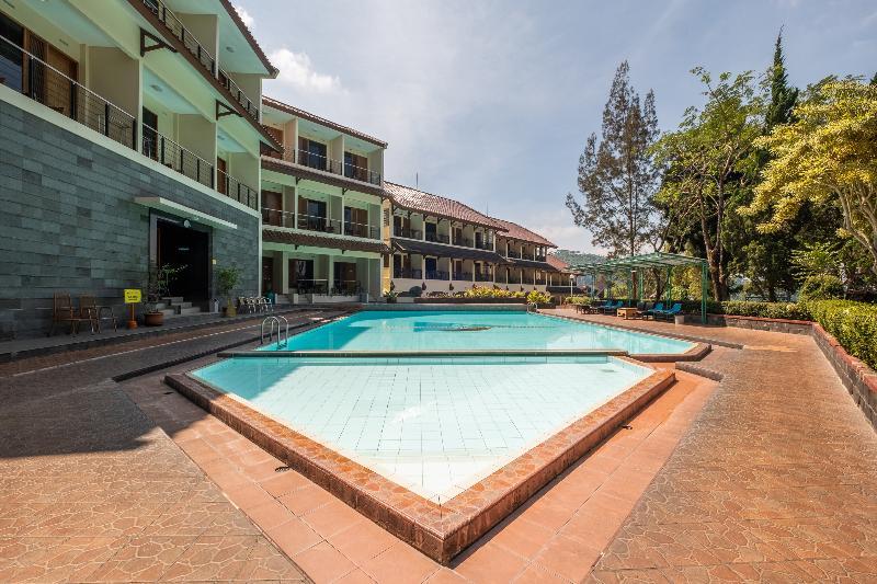 Capital O 1256 Sangga Buana Resort And Convention Hotel Tjiandjur Exterior foto